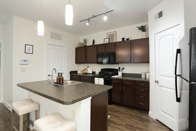 Building Photo - Twin Creeks at Alamo Ranch