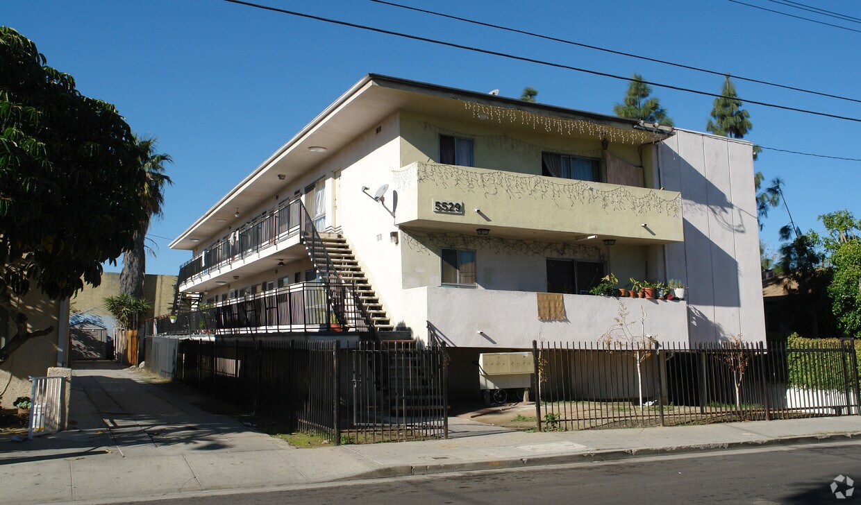 Primary Photo - 5529 Elmer Ave