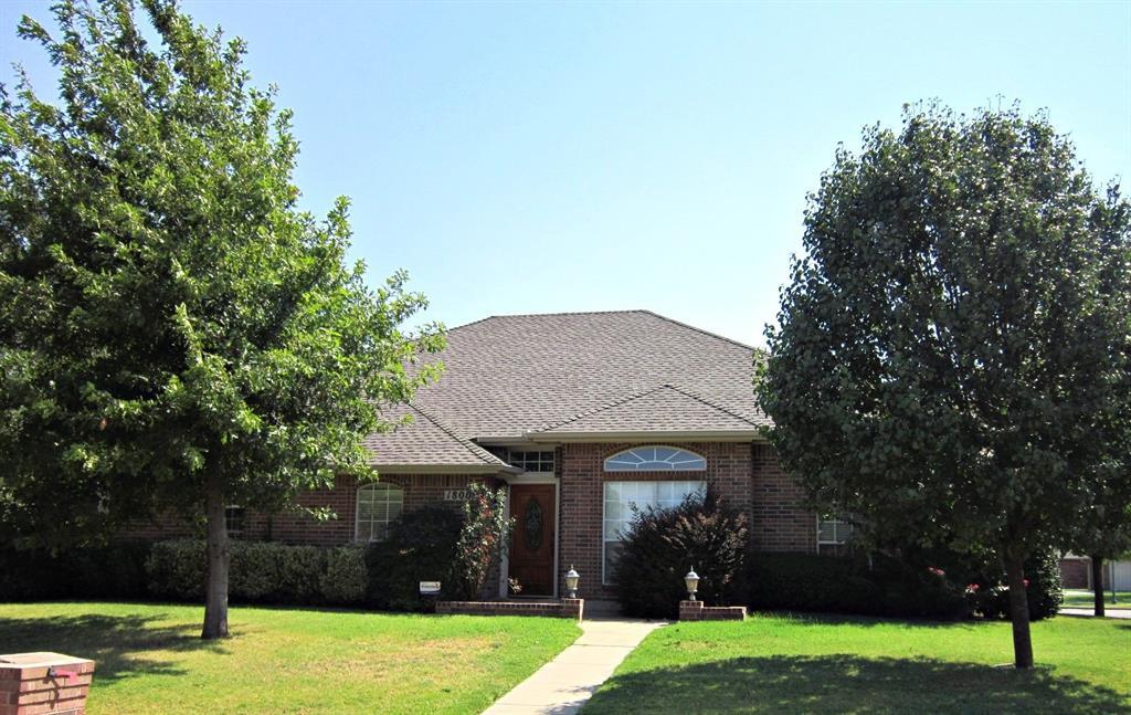 Primary Photo - 1800 Coopers Hawk Ct