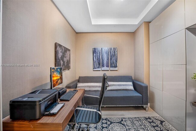 Foto del edificio - 45 SW 9th St