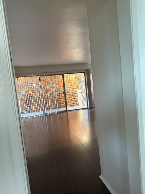 Building Photo - 1538 N Detroit St