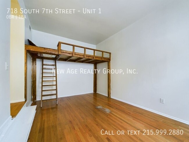 Building Photo - Studio apartment in Bella Vista!