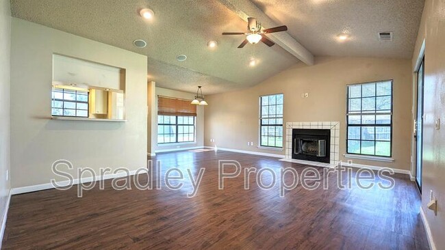 Foto del edificio - 9306 Trailridge Dr