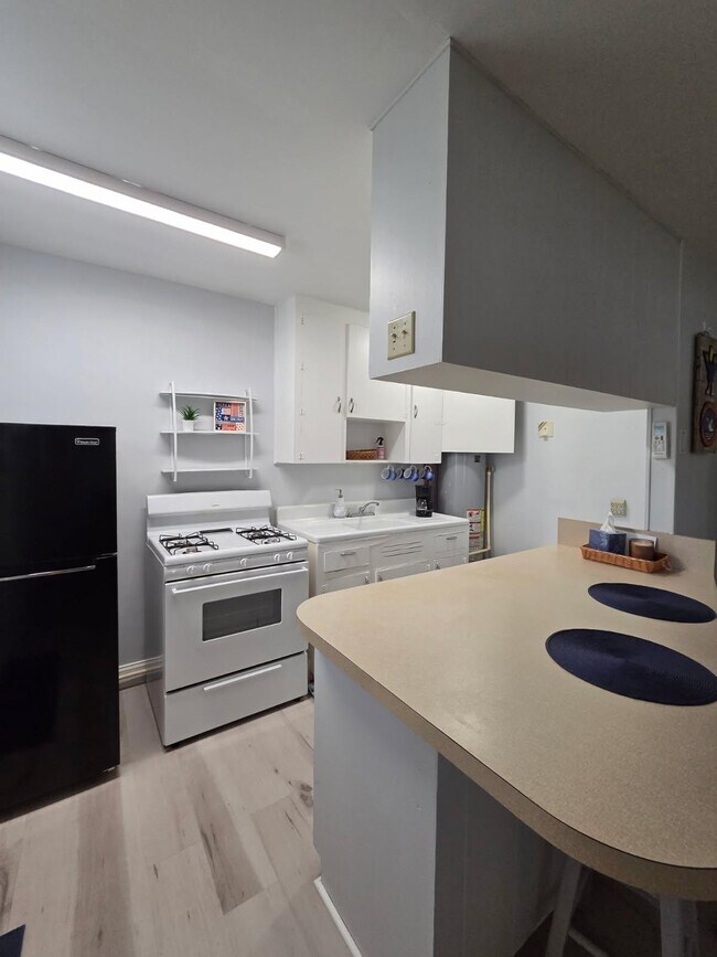 Foto del edificio - 106 Ellis Dr