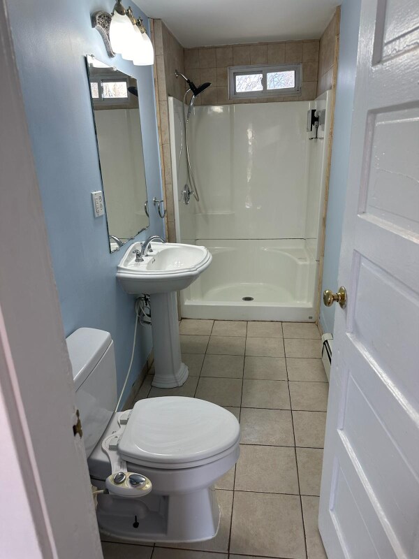 Building Photo - 54 Eaton St