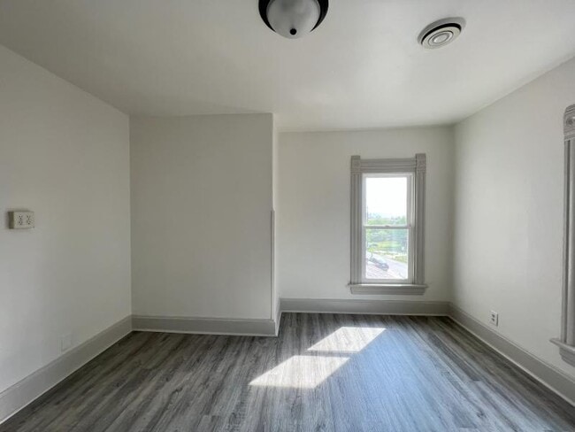 Foto del edificio - 312 Pine St