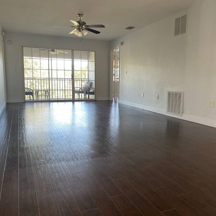 Primary Photo - Gorgeous upgraded 2 BR 2.5 Condo in Longwo...
