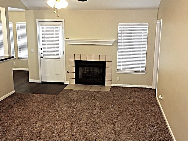 Building Photo - 351 Bailey Loop
