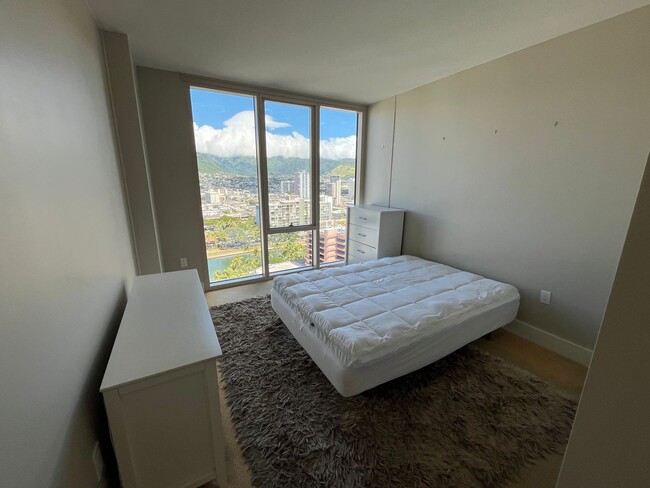 Foto del edificio - Luxury 1-Bedroom Condo with Stunning Views...