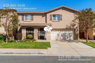 Building Photo - 42028 Pine Needle St