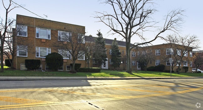 Montor Manor - WJM Cedar Apartments