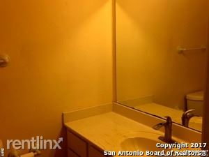 Foto del edificio - 8569 Echo Creek Ln