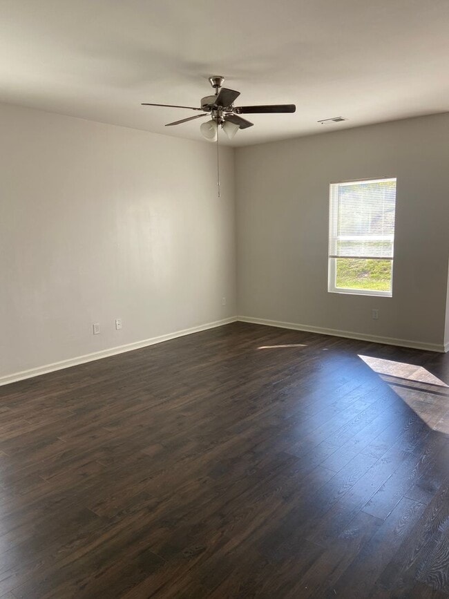 Building Photo - New For Rent in Springville!