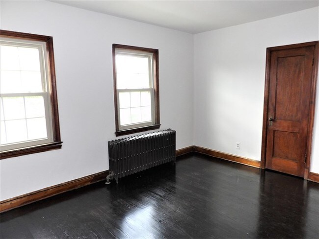 Foto del edificio - 161 35th St NE
