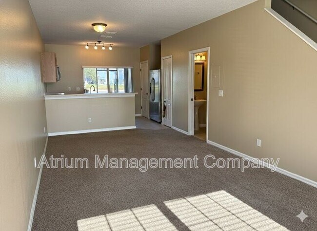 Building Photo - 325 Wilton Cir