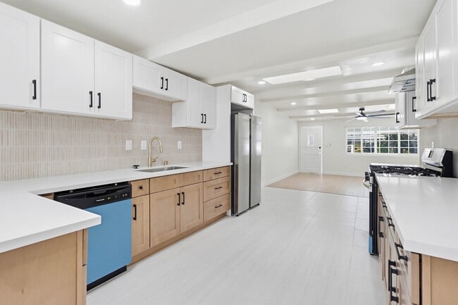 Foto del edificio - 338 Patricia Ln