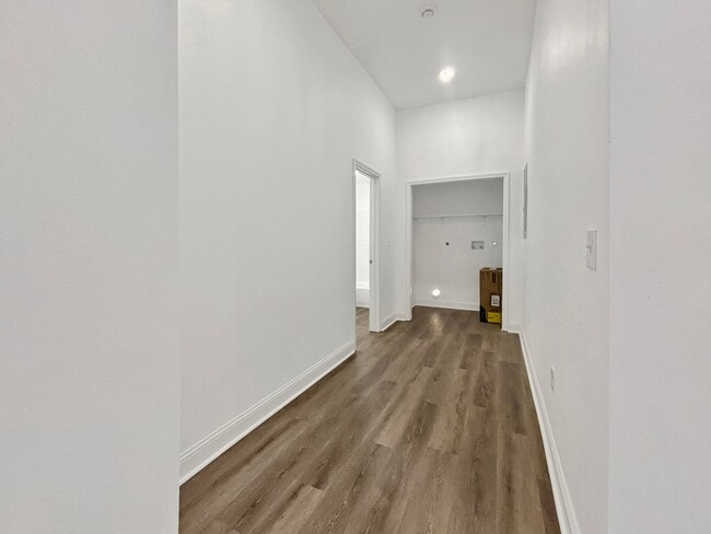 Building Photo - 4030 N Miro St