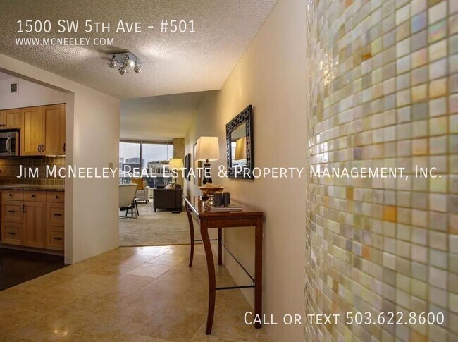 Building Photo - 1500 SW 5th Ave