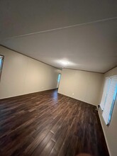 Building Photo - 56 3703