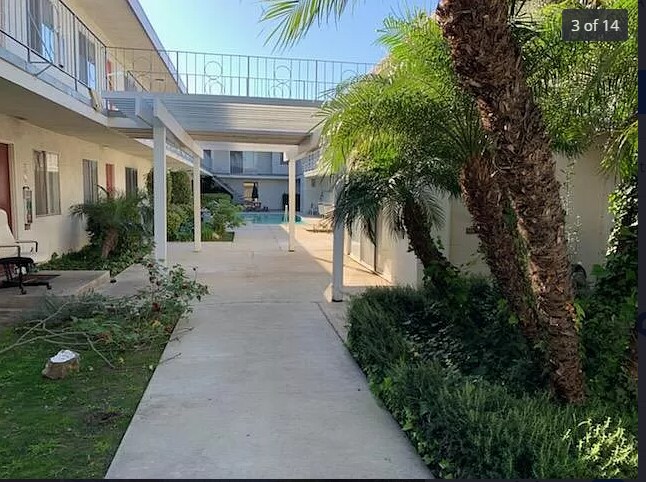 Foto del edificio - 25215 Oak St