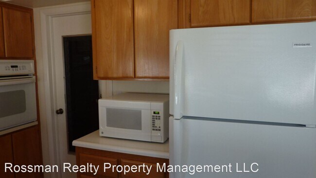 Building Photo - 2 br, 1 bath House - 5724 Riverside Dr