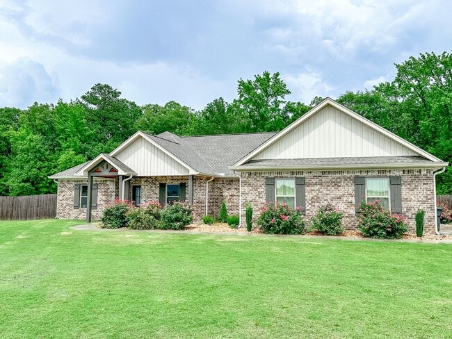 Photo - 211 Dwelling Pl House