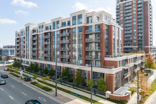 Photo du bâtiment - River Park at Uptown Markham