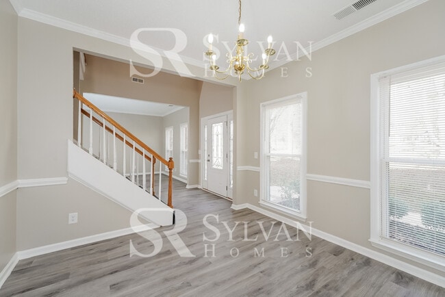 Foto del edificio - Prepare to be impressed by this 4 bedroom, 2.5 bathroom home