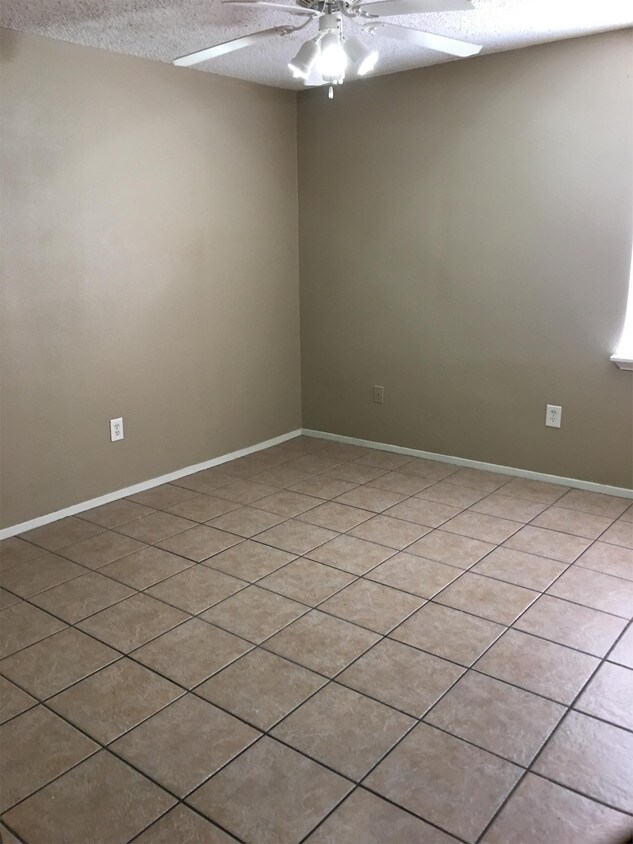 814 Rambler Dr Unit 07 Waco Tx 76710 Apartment For Rent In Waco Tx Apartments Com