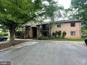 Building Photo - 62 Le Forge Ct