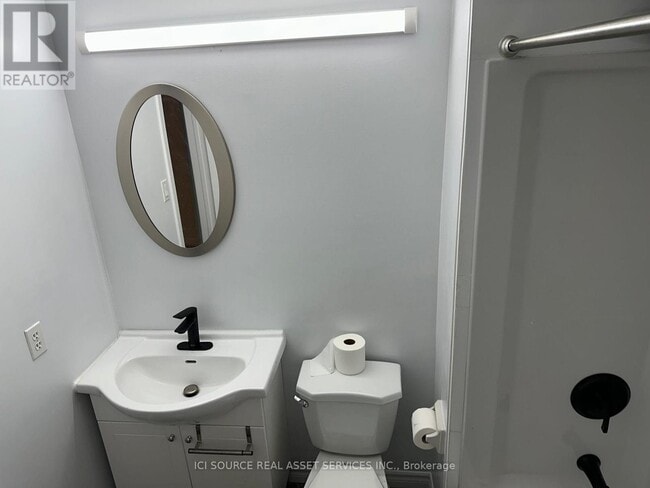 Building Photo - 155 Highland Crescent