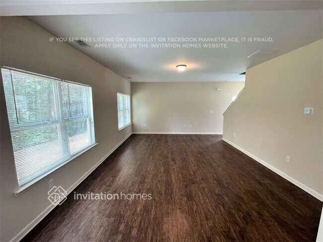 Foto del edificio - 2445 Valley Creek Dr