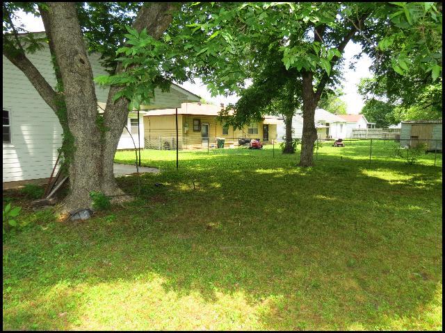 Building Photo - 5212 Lynch Dr