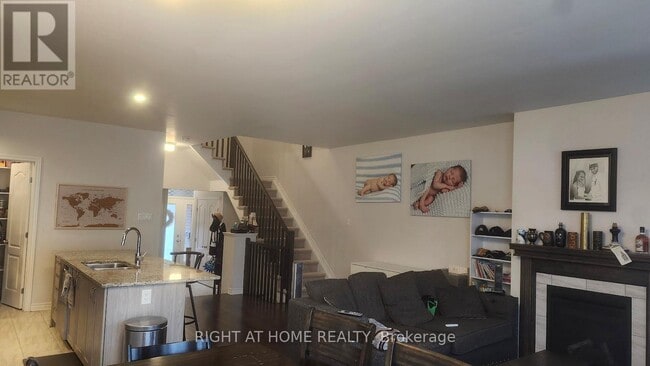 Building Photo - 607 Egret Way