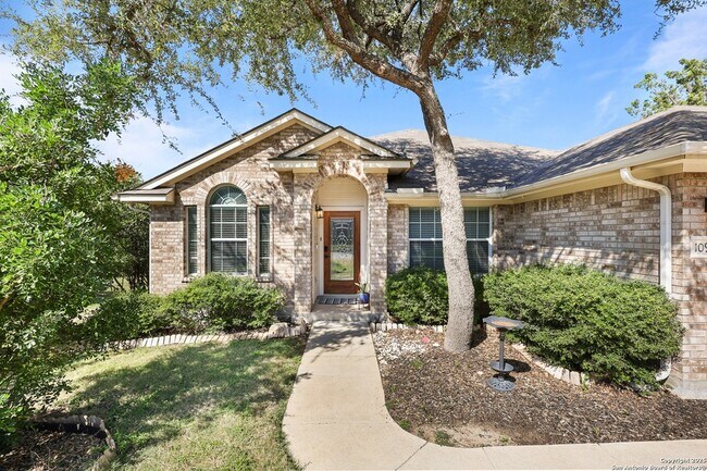 Foto del edificio - 10903 Wilson Oaks Dr