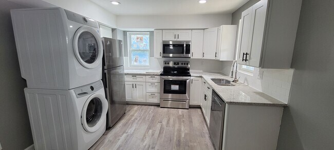 Kitchen - 236 Marshall St