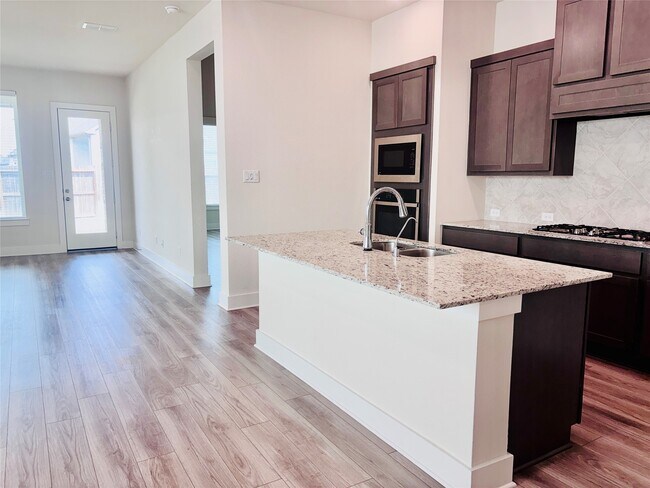 Foto del edificio - 31838 Settlers Rdg Ln