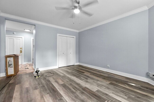 Foto del edificio - 3815 N Greenview Ave