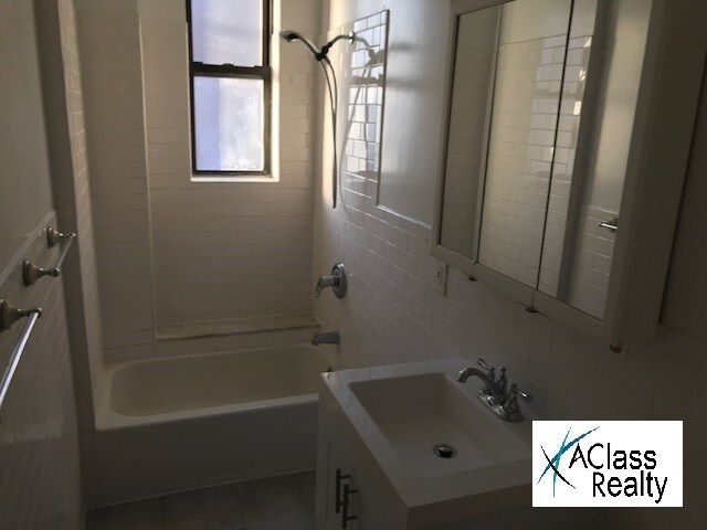 Foto del edificio - 3003 47th St