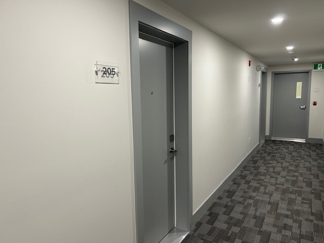 Building Photo - 45 Haliburton St