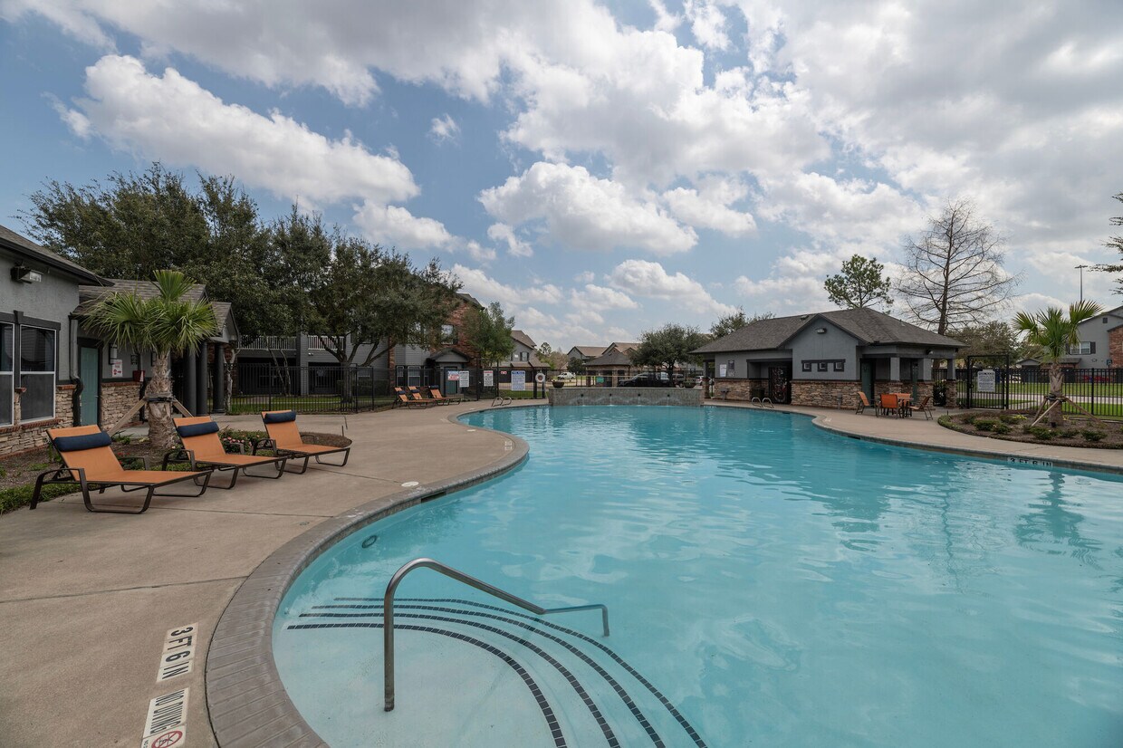 The Spencer Park Row 15335 Park Row Houston, TX Apartments for Rent