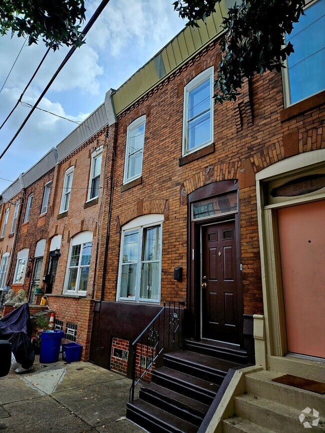Building Photo - 2924 Reed St