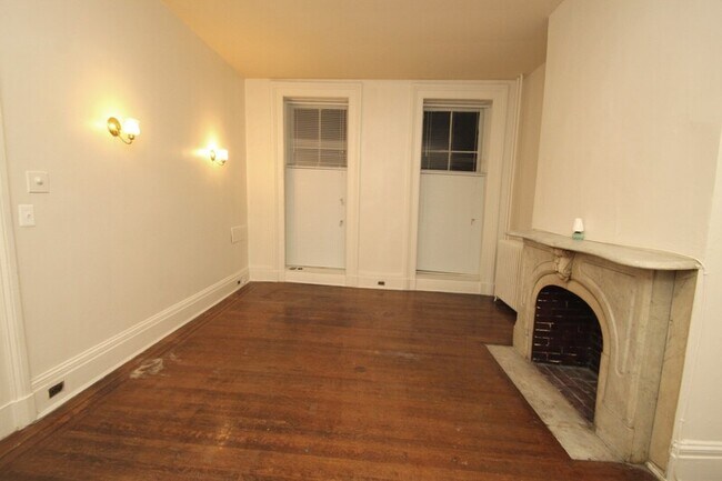 Foto del edificio - 912 St Paul St