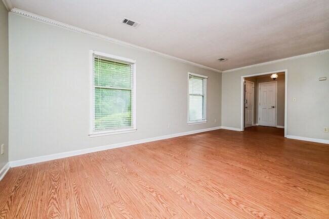Foto del edificio - 564 Clubhouse Dr SE