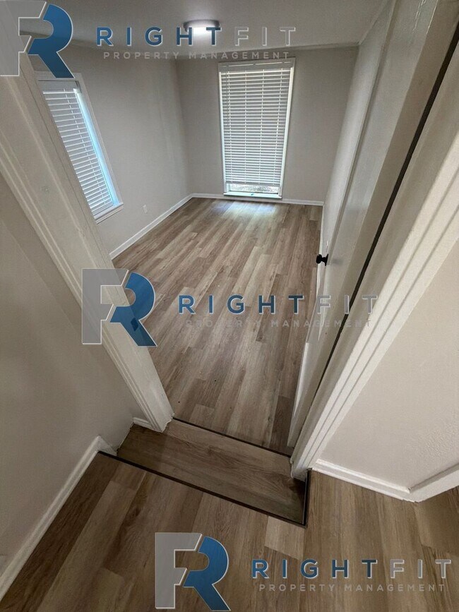 Building Photo - Newly Renovated Home in Wake Village