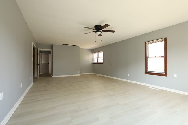 Living Room - 1653 Walker Ln