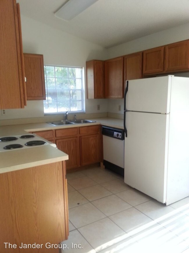 Building Photo - 2 br, 2 bath House - 2454 Illiana Street