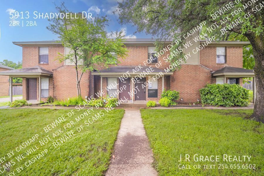 5913 Shadydell Dr, Fort Worth, TX 76135 Room for Rent in Fort Worth