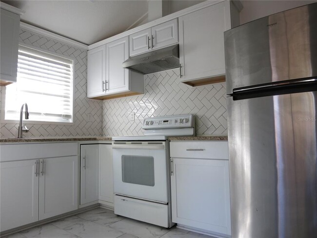 Foto del edificio - 8113 N Rome Ave