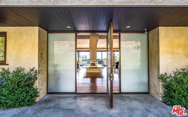 Building Photo - 1281 Loma Vista Dr